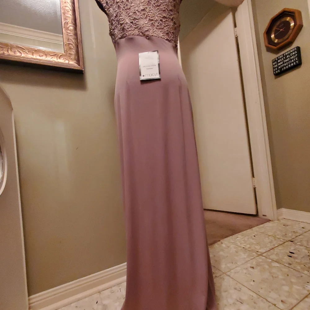 Dress - Picture 6 of 11